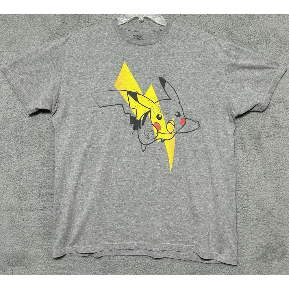 Pokemon‎ Pikachu Shirt Mens XL Cotton Anime Yellow Lighting Bolt